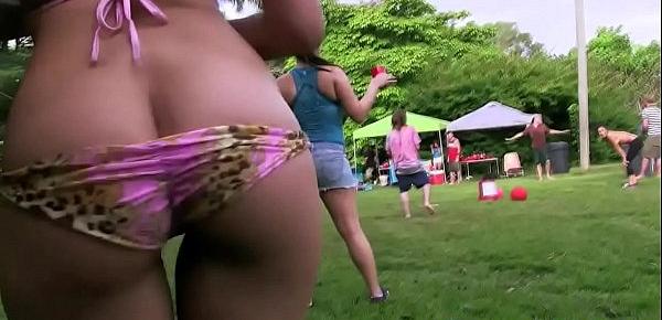  College latina fucked from behind outdoors